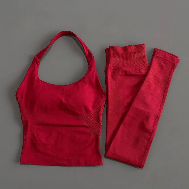 2-Piece Women’s Yoga Set Halter Top Peach Lift Leggings