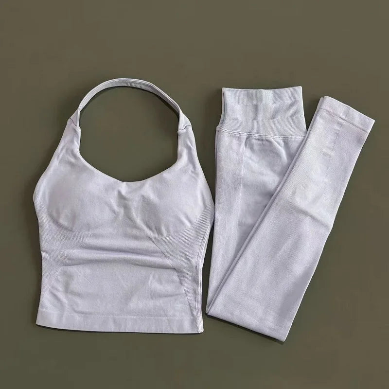 2-Piece Women’s Yoga Set Halter Top Peach Lift Leggings