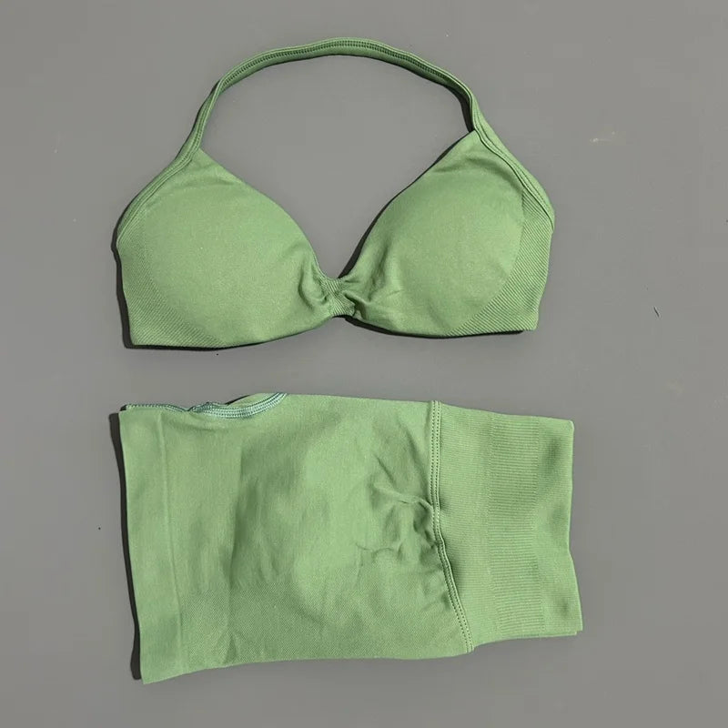 2-Piece Women’s Yoga Set Strappy Bra Scrunch Shorts