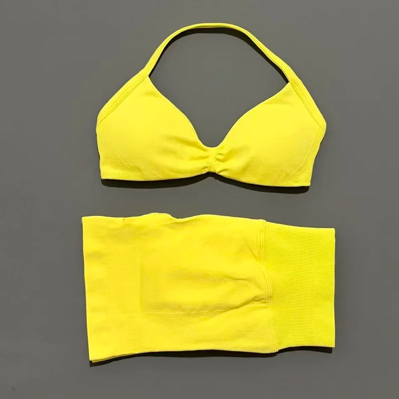 2-Piece Women’s Yoga Set Strappy Bra Scrunch Shorts