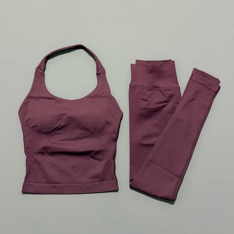2-Piece Women’s Yoga Set Halter Top Peach Lift Leggings