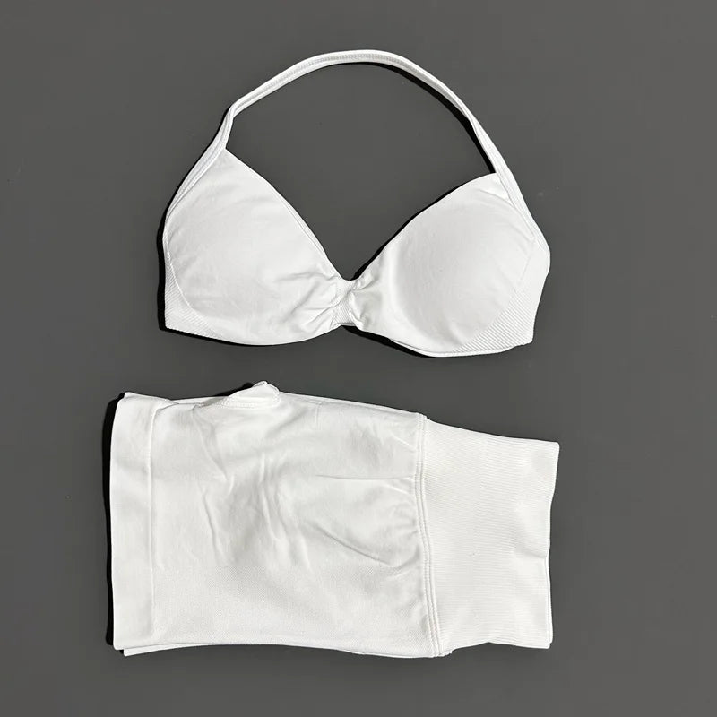 2-Piece Women’s Yoga Set Strappy Bra Scrunch Shorts