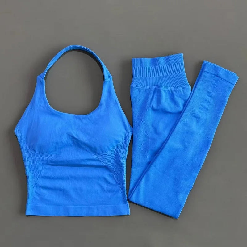 2-Piece Women’s Yoga Set Halter Top Peach Lift Leggings