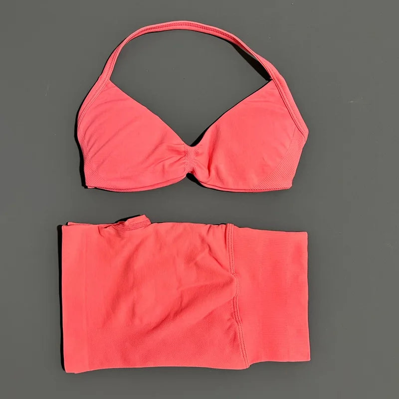 2-Piece Women’s Yoga Set Strappy Bra Scrunch Shorts