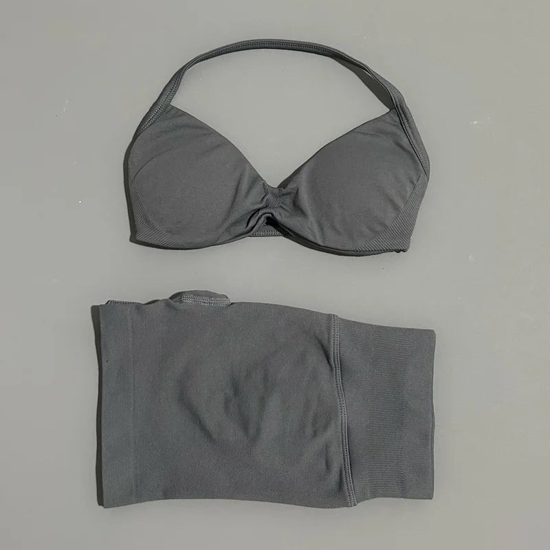 2-Piece Women’s Yoga Set Strappy Bra Scrunch Shorts